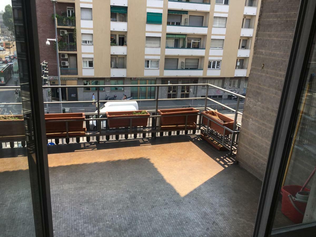 Rio Central M3 Sondrio E Stazione Centrale Milano Esterno foto